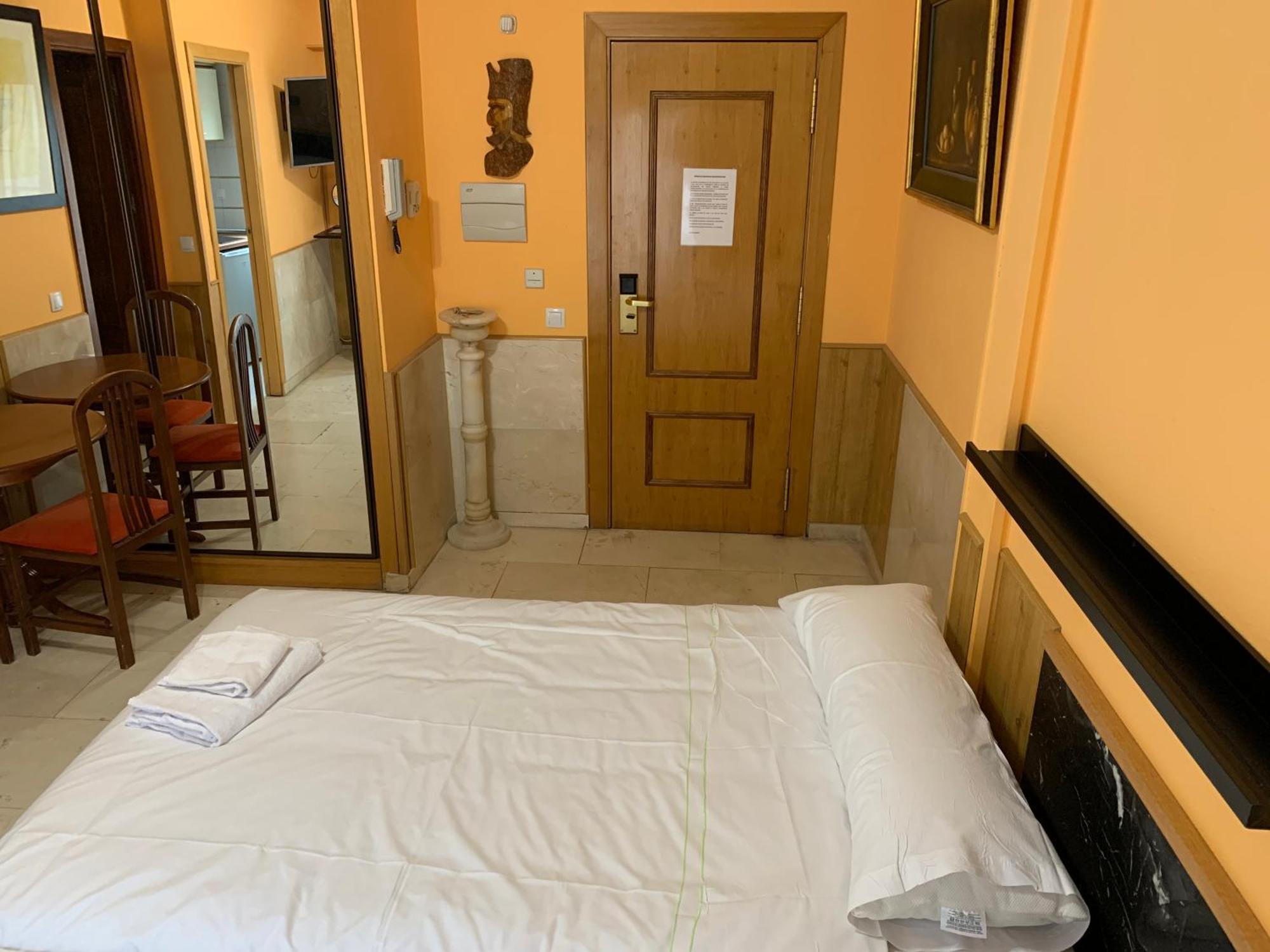 Apartamentos Y Estudios Torr En Madrid - Chamartin Con Wifi Gratis Екстер'єр фото
